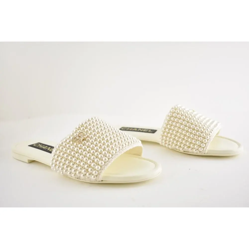 Chanel 25P Ivory White Pearl Embroidery CC Logo Slide Slip Sandal Mule Flat 36.5